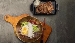 배달돼지 냉면& 비빔밥