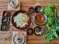 산아래 쌈밥