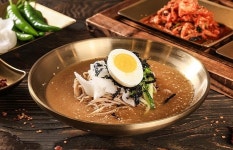 돈뼈락 뼈칼국수&감자탕