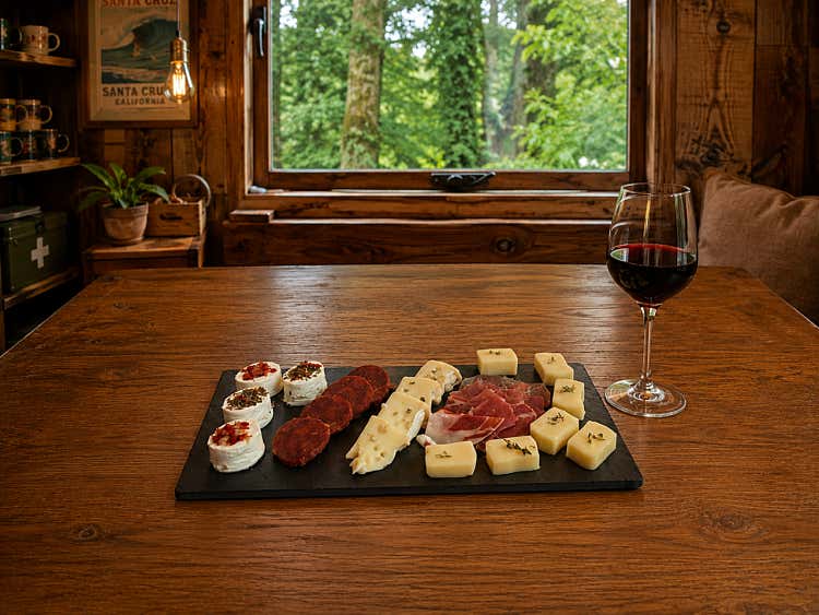 Hippy Chatcuterie