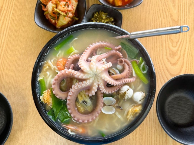 황해해물칼국수 구읍뱃터점