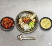 프리미엄쫄면삼겹고돼지만안점 | 쫄돼지식당 혜화대학로 본점