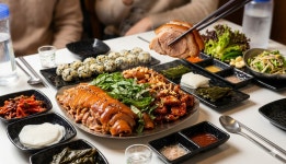 수영 족발쌀롱
