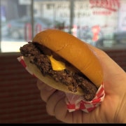 클래식 치즈버거