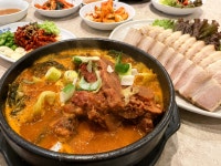 명가 감자탕 보쌈