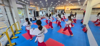 용인대반석태권도교육관