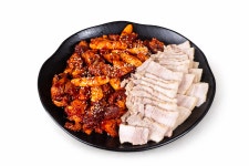 경주꽃돼지보쌈족발식당