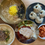 행복한만두 칼국수 가로수점