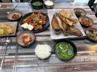 소담백반