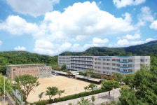 청명중학교