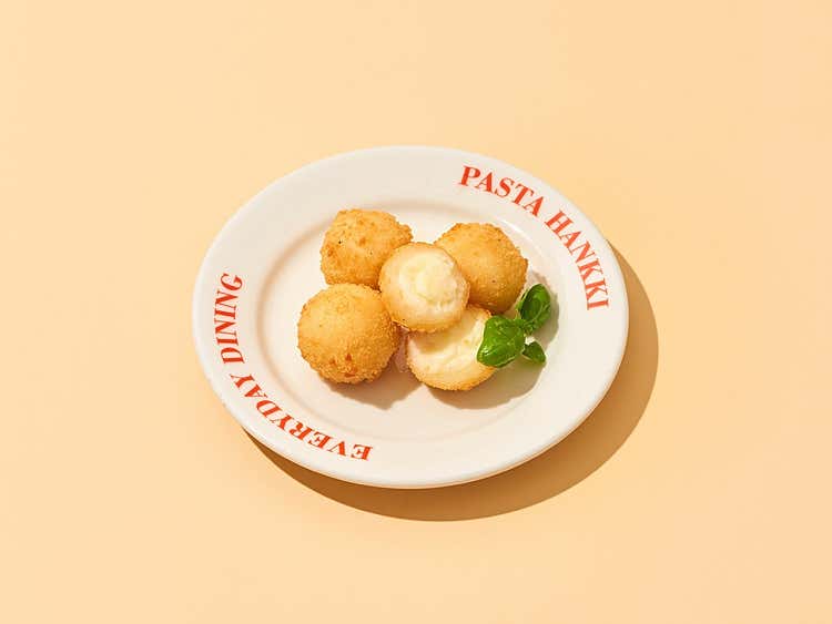 바싹 치즈볼