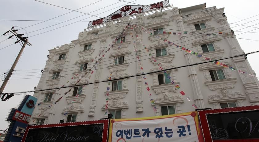 베르사체 모텔, 아산 (2024-06-27~2024-06-28, 1박, 2인) 베르사체 모텔, 대한민국
