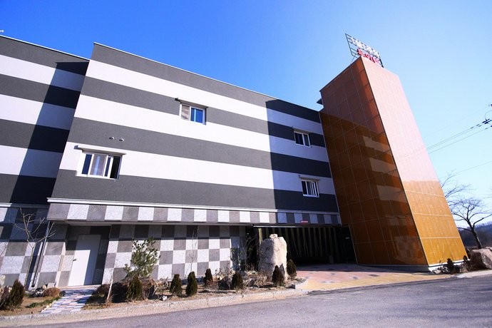 문경종합온천지역 호텔 목록입니다. (2024-05-09~2024-05-10, 1박, 2인)