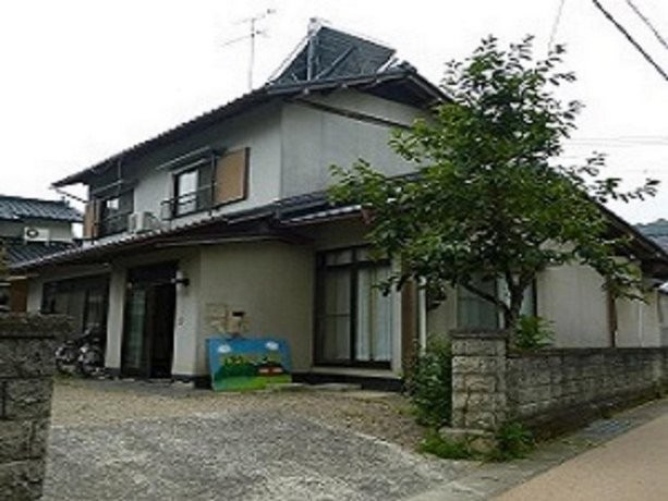 구메난지역 호텔 목록입니다.