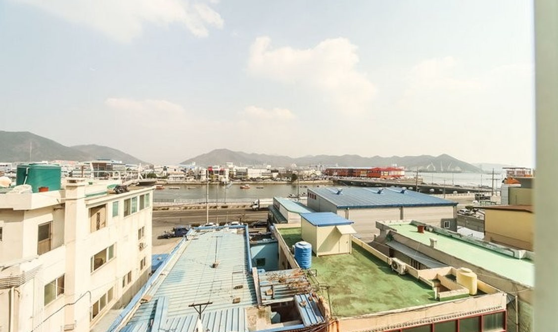 무비모텔, 마산합포구 (2024-12-23~2024-12-24, 1박, 2인) 무비모텔, 대한민국