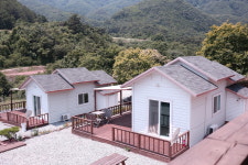 외부전경-산아래펜션
