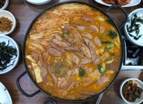 부대찌개-오산 1인자 감자탕