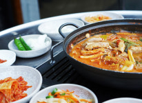 불타는 곱창전골-불타는 주먹다짐 & 곱창전골
