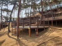 캠핑장데크-만리포솔향기캠핑장