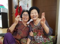 8월 남통동 경로당 피부봉사-피부미용 꽃봉오리봉사단 구미