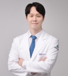 의료진안내-윤병국내과의원