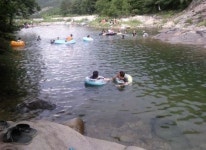펜션 앞 계곡(Vally)-산골물소리펜션