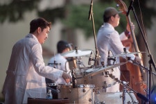 형제공업사 Bros Factory