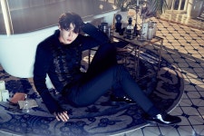 레오 LEO