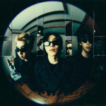 더 폴스 The Poles