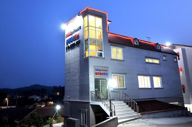 신안 증도 홀리데이펜션 오션뷰 전경