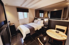 호텔두루와 본관