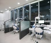 연세이엔박치과의원