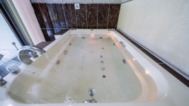 휴네스트풀빌라펜션