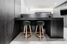 더홀리랜드호텔