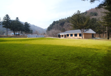 보랏빛 산채마을