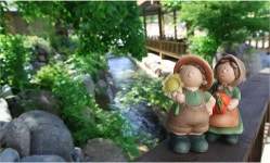 숲속계곡 쉴만한 물가 펜션