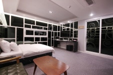 봄스테이무인텔