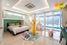 미스터 준 키즈풀빌라