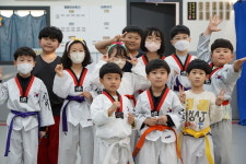 한백경희대태권도장