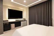 호텔 시그니처 YP 드라이브인