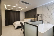 호텔 시그니처 YP 드라이브인