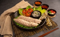 더맛있는족발보쌈 명일점