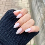 네일바이빈