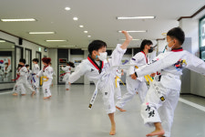 우정태권도체육관