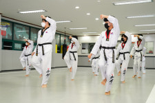 우정태권도체육관