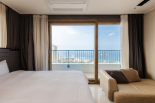 블루12 속초테라