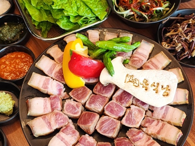 육식남 제주협재점