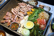 김부삼 사당역점