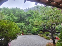 소금강냇물소리펜션