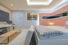 핸드메이드 숙소 호텔제나 서대구역점